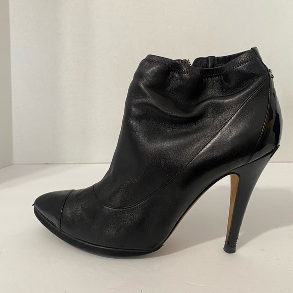Chanel anckle booties - Picture 4 of 10
